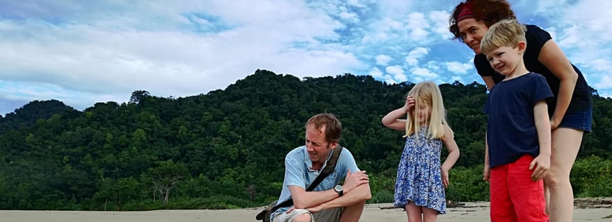 Le joyau caché de Banyuwangi : visite de la plage de Sukamade et libération des tortues