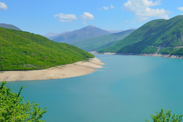 Tbilisi: 4-Day Georgia and Armenia Tour with Guide