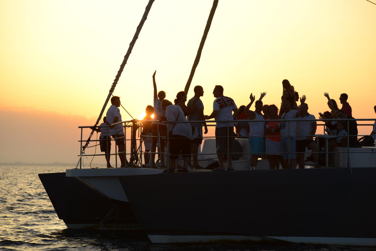 Le Grau-du-Roi: Mojito Aperitif & Sunset Cruise Sunset Mojito Aperitif Evening Off-season
