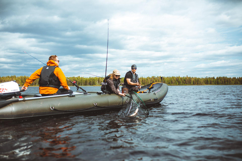Rovaniemi: Apukka Fishing Tour