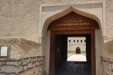 Muscat: Green Mountain with Castle, Fossil & Villages Tour
