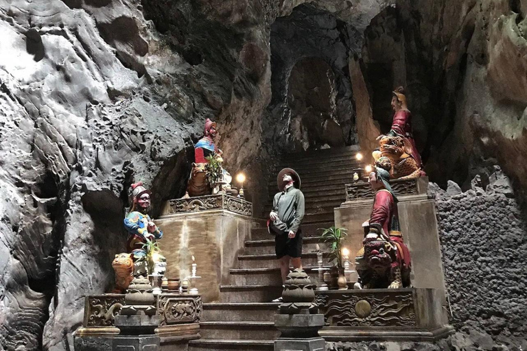 El tour privado al Puente de Oro y la Montaña de Mármol