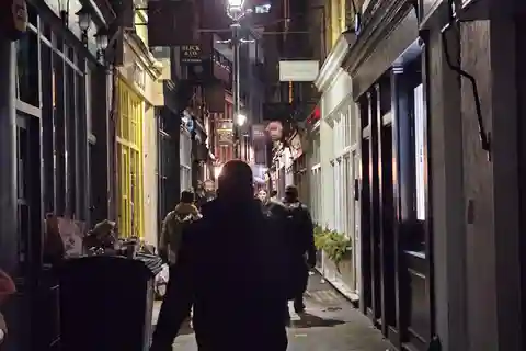 Jack the Ripper-vandring med Sinead (set på YouTube)