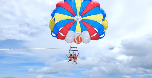 Panglao: Solo or Tandem Parasailing Experience near Alona