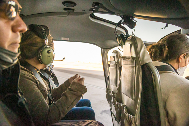 Las Vegas: helikoptervlucht over de Strip met optiesHelikoptervlucht Las Vegas Strip in de avond met vervoer