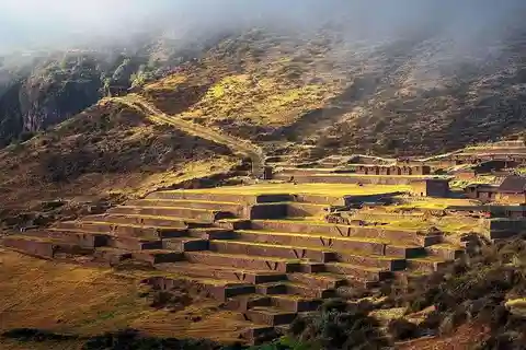 Excursión de 4 días a Machu Picchu, Huchuy Qosqo y Camino Inca Corto
