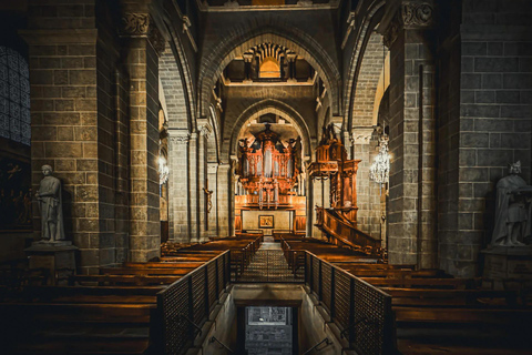 From Lyon: Le Puy-en-Velay Mountains and Fortress Day Trip