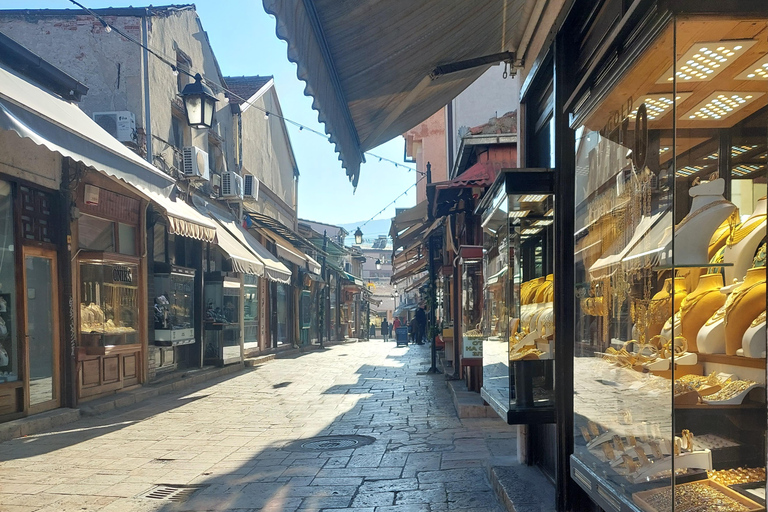 Skopje: Tour a piedi del centro storico e degustazione di cibo