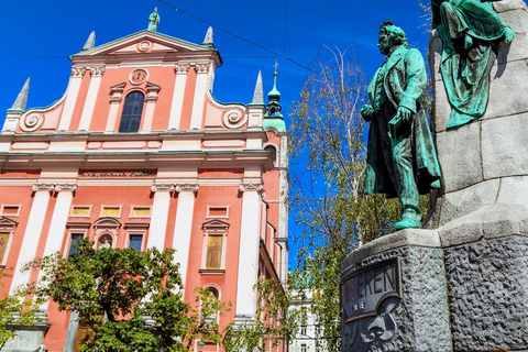 Ljubljana: Old Town Private Walking Tour with a Local Guide