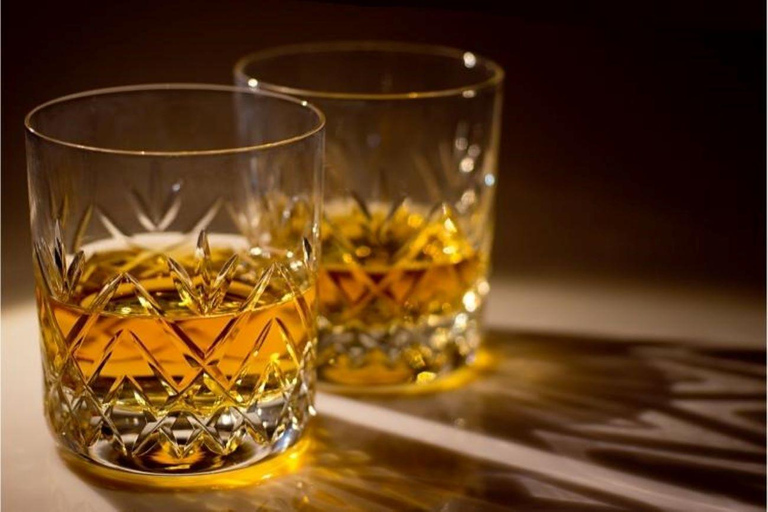 Inverness: Visita a Outlander com prova de whisky