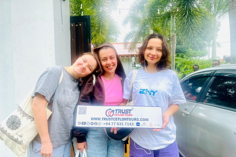 Colombo: Galle, Unawatuna, and Madu River Day Trip