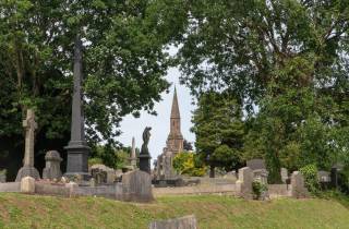 Ein Audio-Spaziergang über den Belfaster Friedhof: Geschichten von zwanzig