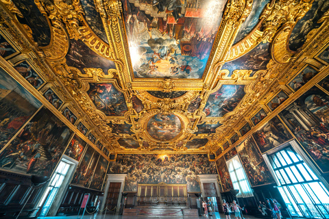 Venice: Exclusive Doge’s Palace Tour with Local Aperitivo English Tour