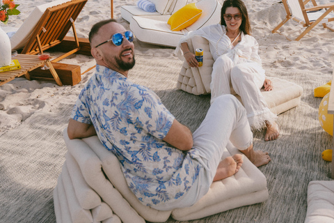 Miami: Private Beach Lounge and Picnic Set Up Grande Riviera Suite: Private Beach Lounge and Picnic Set Up