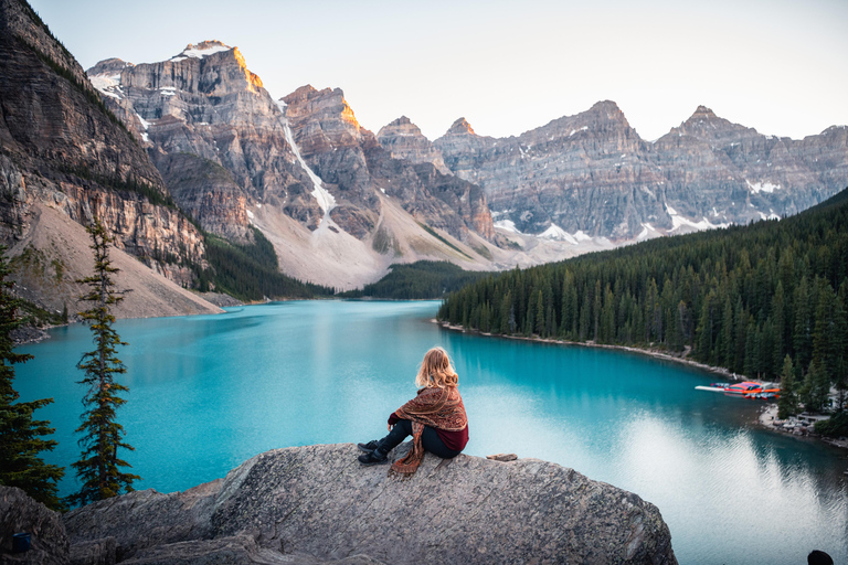 Banff: Moraine Lake Sunrise Experience