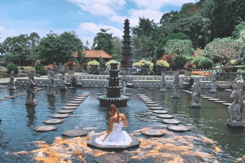 Bali: 2D1N Private East Island Tour + overnight in hotelBali: Two Day East Island Tour