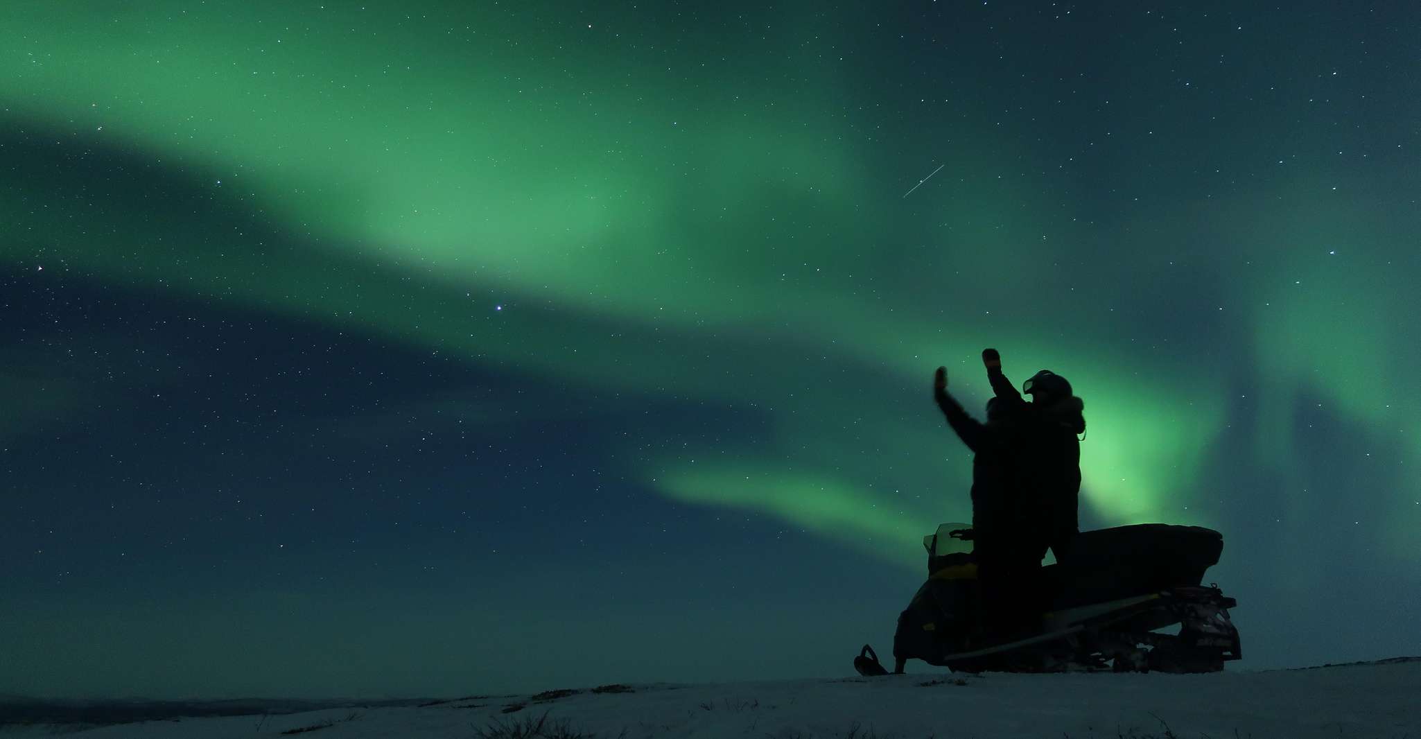 Genießen Sie die Aurora Show auf dem Berg Inc Tipi Dinner - Hizvo