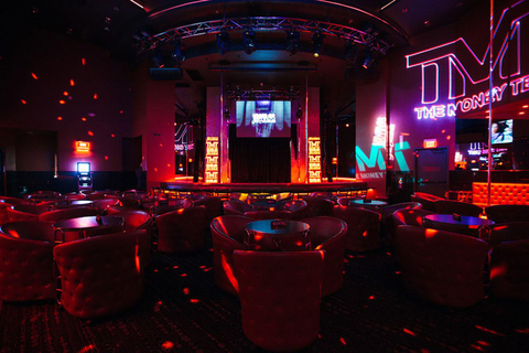 Las Vegas: Night Out at Clubs with Free Drinks and Party Bus Latin Club Crawl