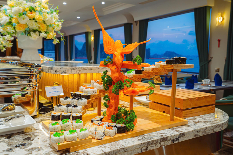 Halong Bay: Leona Dinner Cruise with Fireworks Show