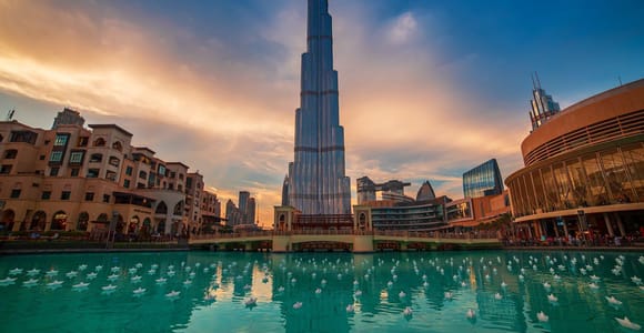 Dubai: City Tour with Professional Guide in Luxury Car