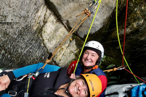 Queenstown: Avontuur Canyoning in de Gibbston Valley, halve dagQueenstown: Gibbston Valley Canyoning-avontuur van een halve dag