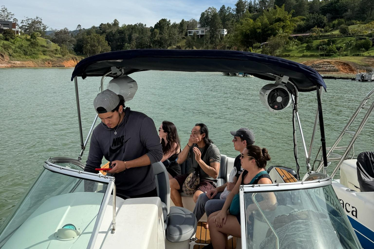 Guatapé: Private Tour From Medellin