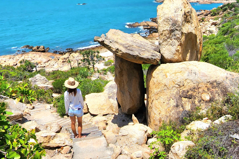 Bowen Discovery - Top of the Whitsundays