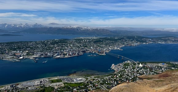 Tromsø Island: Sightseeing Tour & Arctic Cathedral Entry