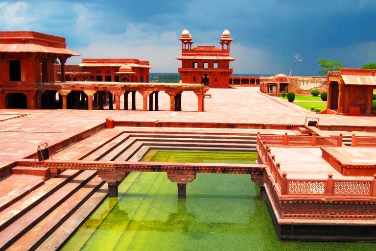 From Agra: Fatehpur Sikri Private Guided Tour by car