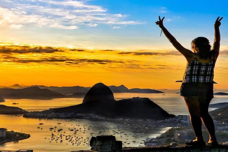 Rio de Janeiro: Sunrise at Mirante Dona Marta with Photos