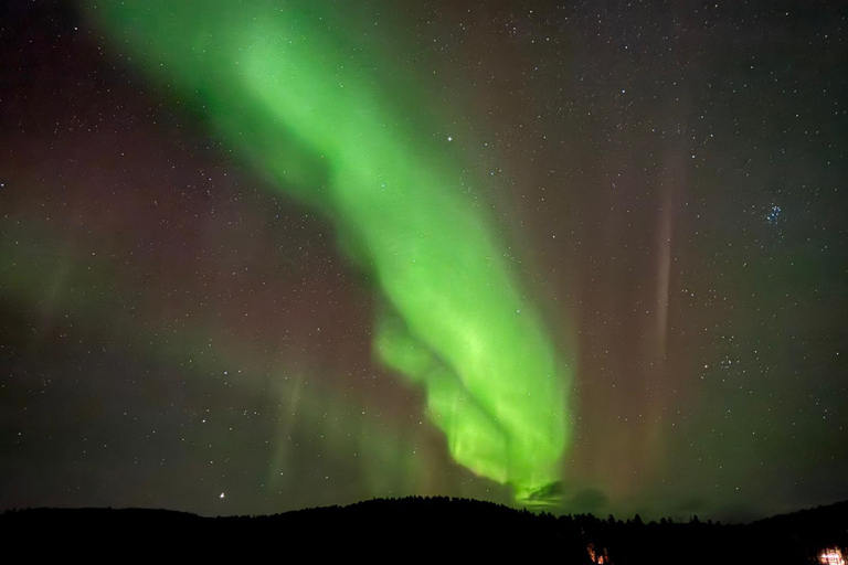Vanuit Saariselkä/Inari: Aurora-jachttour, kampvuur en snacksVanuit Saariselkä/Inari: op jacht naar het noorderlicht, kampvuur en snacks