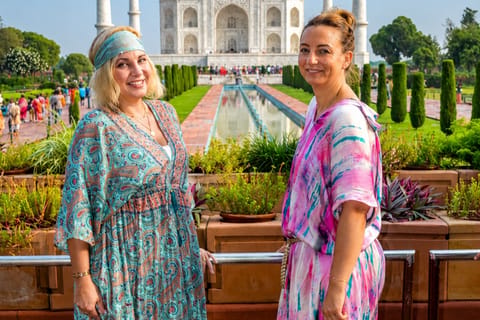 From Delhi: Taj Mahal & Agra Guided Day Tour by Fast Train