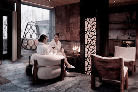 Rovaniemi: Arctic Spa with Lapland’s Only Infinity Pool Rovaniemi: Culta Arctic Spa Experience in SkyView Igloos