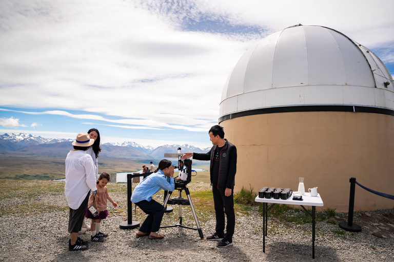 Lake Tekapo: Mount John Tour with Mandarin Guide