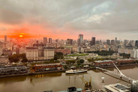 Buenos Aires al anochecer: Una experiencia con las luces de la ciudad y la puesta de sol