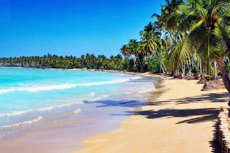 Puerto Plata: Catamaran Party with Snorkeling and Open Bar