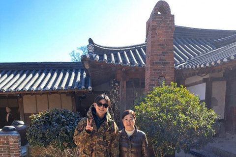 Gyeongju: Ancient Capital Secrets & Hidden Gems Private Tour Small Group Join-in Tour (Max 8 Guests)