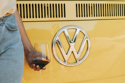 Malibu: Vintage VW Bus and Vineyard Tour Malibu: Vintage VW Bus and Private Vineyard Tour