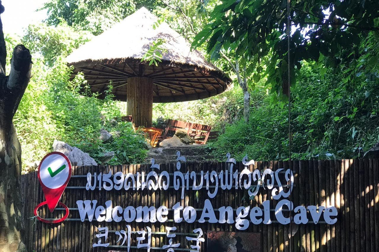 Vangvieng met grotkajak &amp; Ziplinedeelnemen aan tour