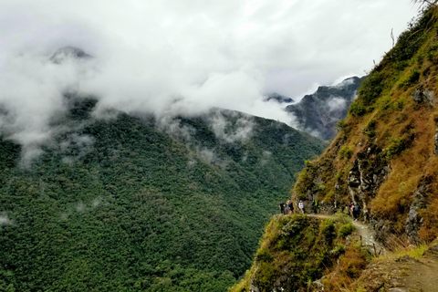 Classic Inca Trail to Machu Picchu 4 Days / 3 Nights