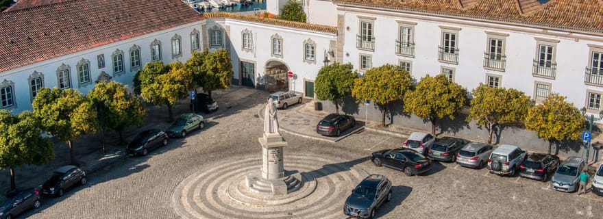 Faro : visite privée de 2 heures dans la vieille ville et la ville nouvelle avec visite du marché