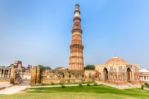 Dall&#039;aeroporto di Delhi: Tour guidato della Vecchia e Nuova Delhi durante lo scaloTour della città di Nuova e Vecchia Delhi di 8 ore