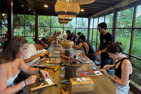 Ubud: Silversmyckeskurs med tillgång till pool