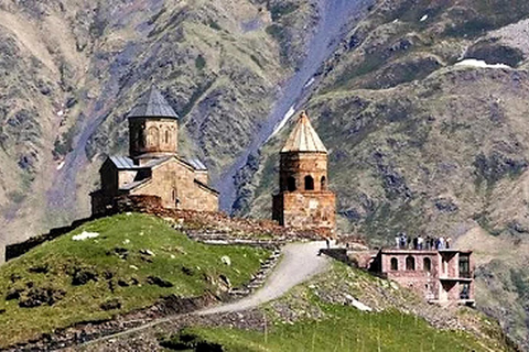 From Tbilisi: Kazbegi & Gudauri Full-Day Tour with Guide