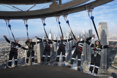 Dubaj: Sky Views Observatory z Edge Walk i zjeżdżalnią Glass Slide