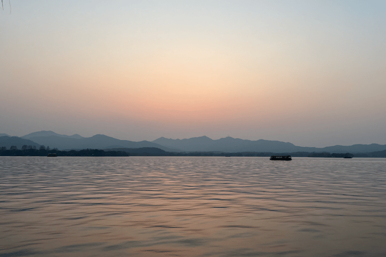 Hangzhou: Półdniowa prywatna wycieczka (rejs po Jeziorze Zachodnim w cenie)