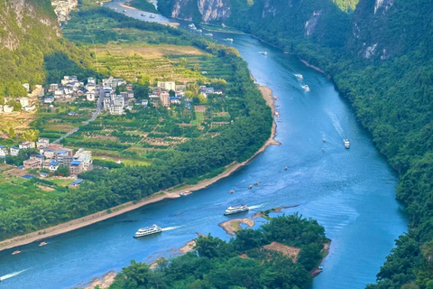 Guilin & Yangshuo: Reed Flute Cave & Yulong River drift Tour