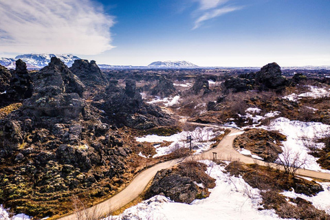 Akureyri: Sjön Myvatn, Goðafoss, Dimmuborgir och Hverir