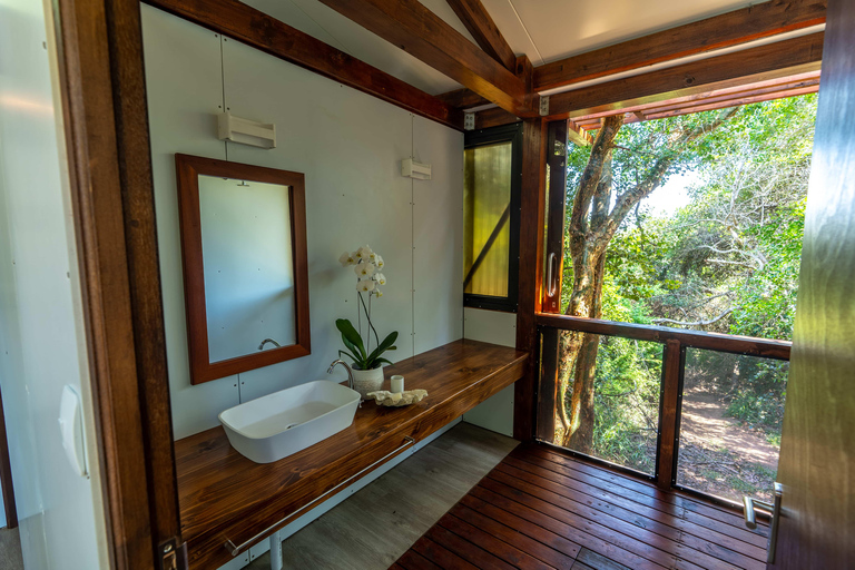 From Maputo: 2-Day Safari & Ocean Hideaway at Maputo Reserve