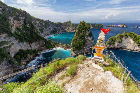 Bali: Nusa Penida 2-Day Trip with Accommodation &amp; Meals